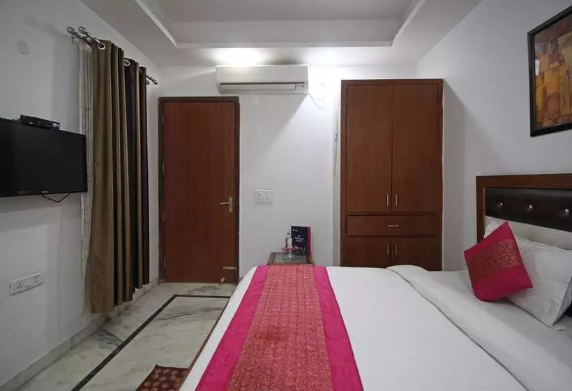 ホテル Super Collection O Sector 110 Noida