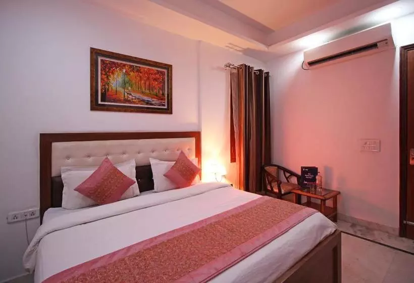 ホテル Super Collection O Sector 110 Noida