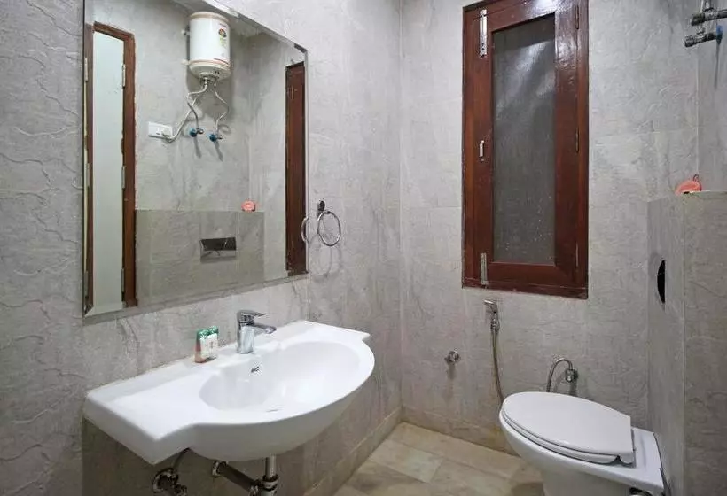 ホテル Super Collection O Sector 110 Noida