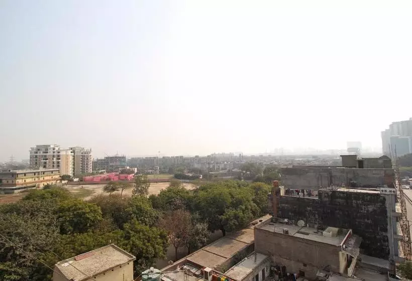 ホテル Super Collection O Sector 110 Noida