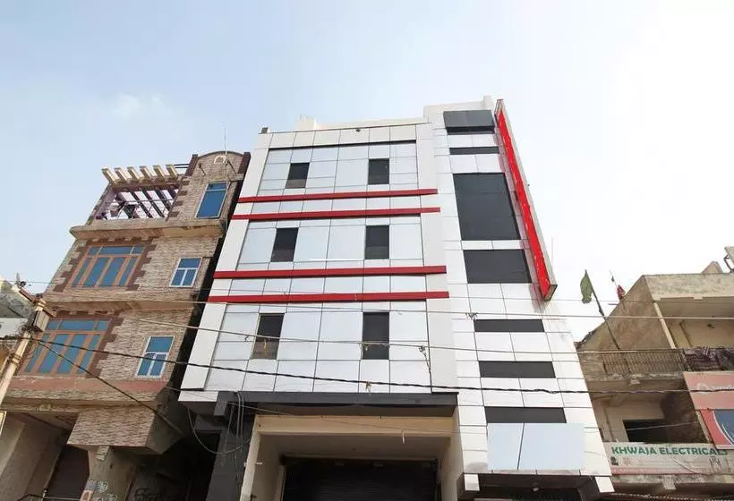 ホテル Super Collection O Sector 110 Noida