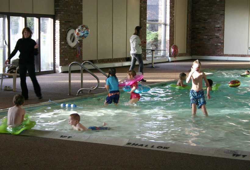 Сельский отель Malibu Dude Ranch