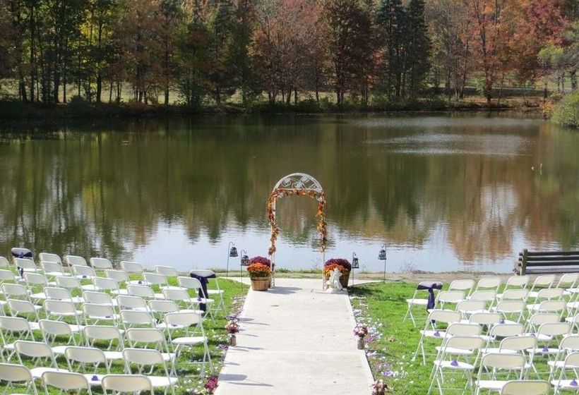 Сельский отель Malibu Dude Ranch