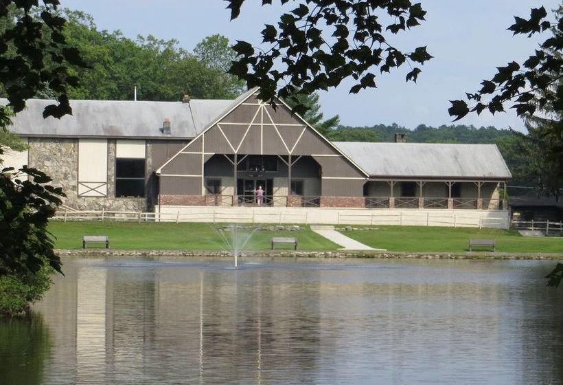 Сельский отель Malibu Dude Ranch