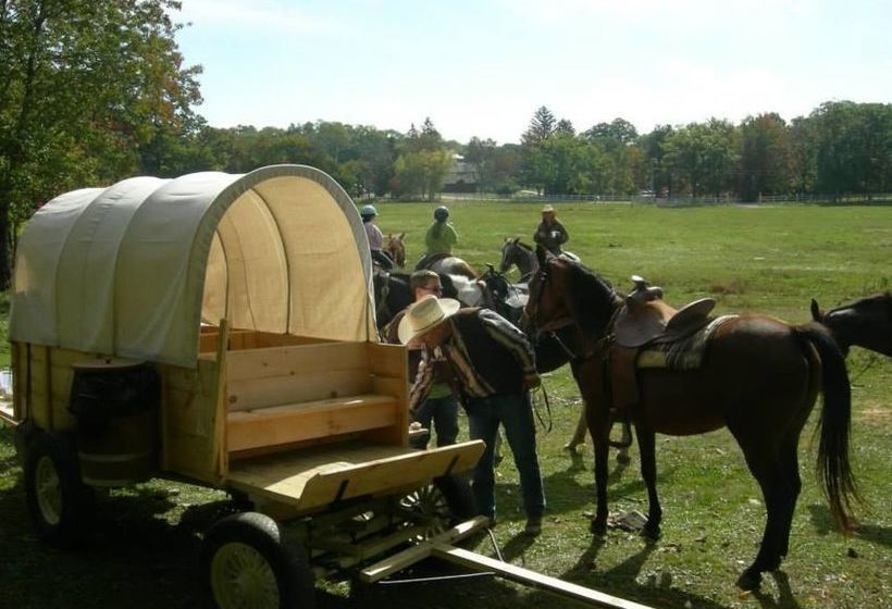 Сельский отель Malibu Dude Ranch