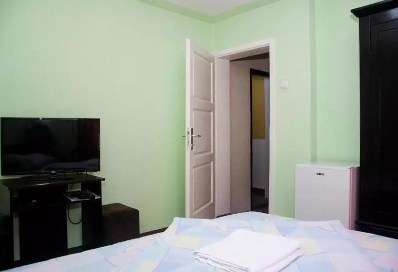 Motel Aura