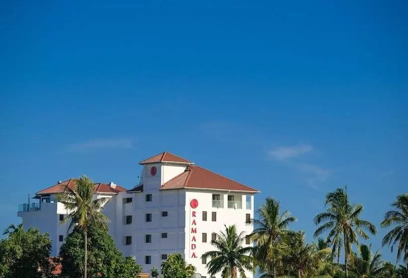 Ramada Suites By Wyndham Wailoaloa Beach Fiji