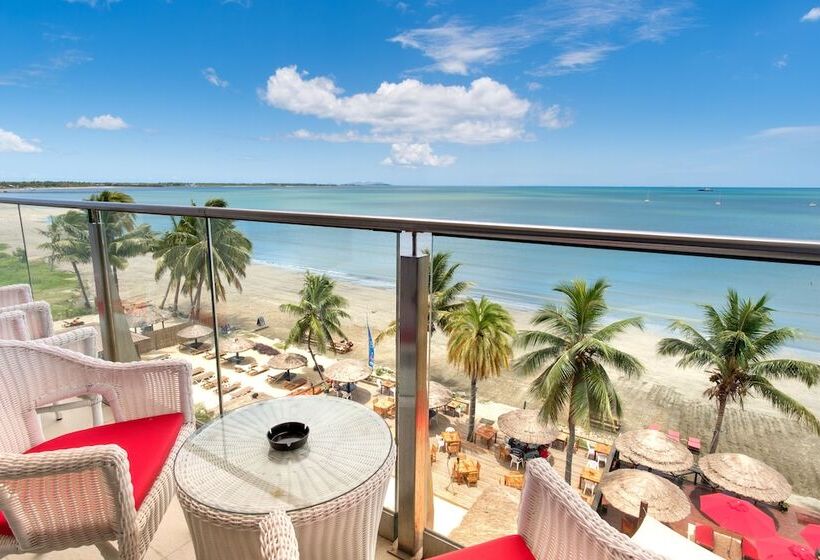 Ramada Suites By Wyndham Wailoaloa Beach Fiji