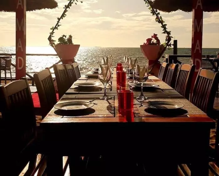 Ramada Suites By Wyndham Wailoaloa Beach Fiji