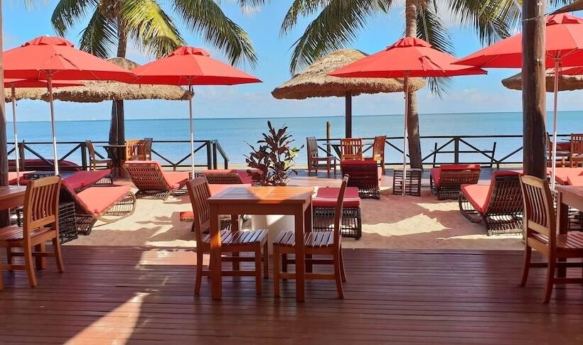 Ramada Suites By Wyndham Wailoaloa Beach Fiji