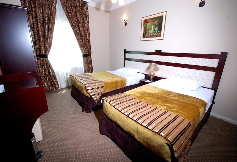 Al Bustan Tower Hotel Suites