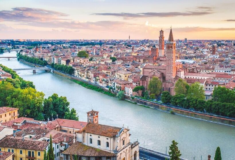 تختخواب و صبحانه Simoni 10