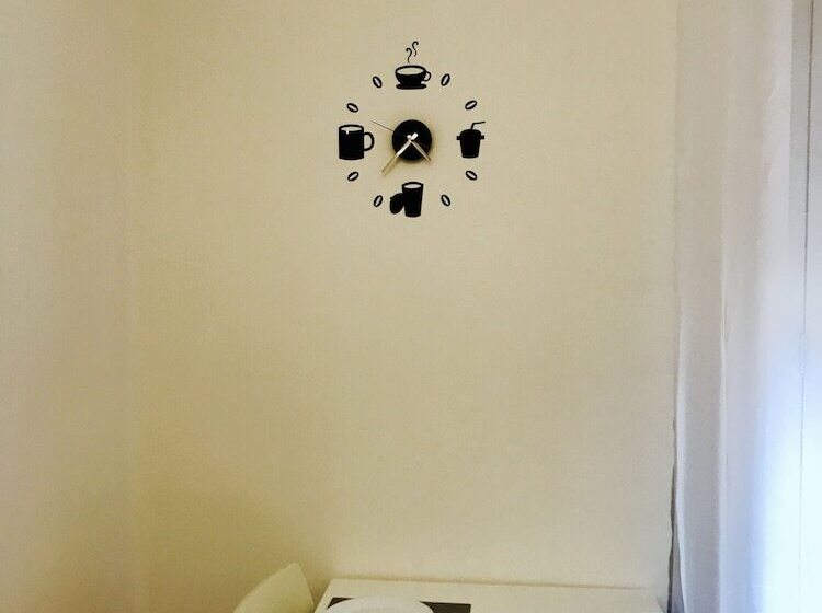 تختخواب و صبحانه Simoni 10