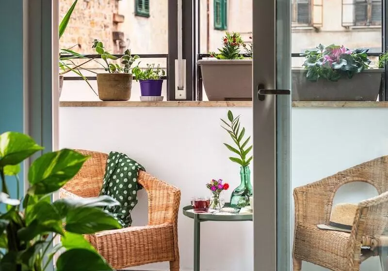 تختخواب و صبحانه Cassaro261