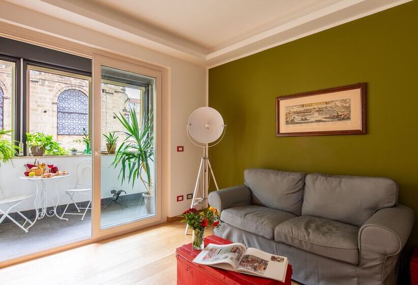 تختخواب و صبحانه Cassaro261