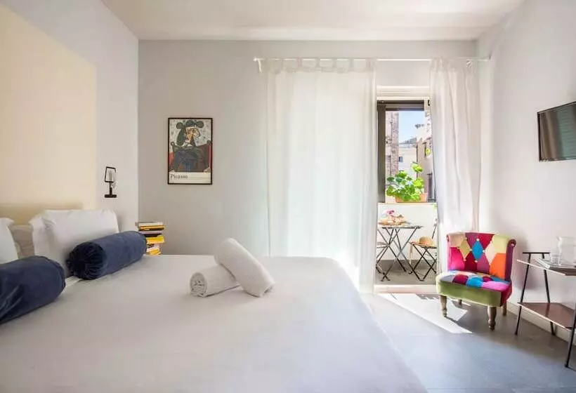 تختخواب و صبحانه Cassaro261