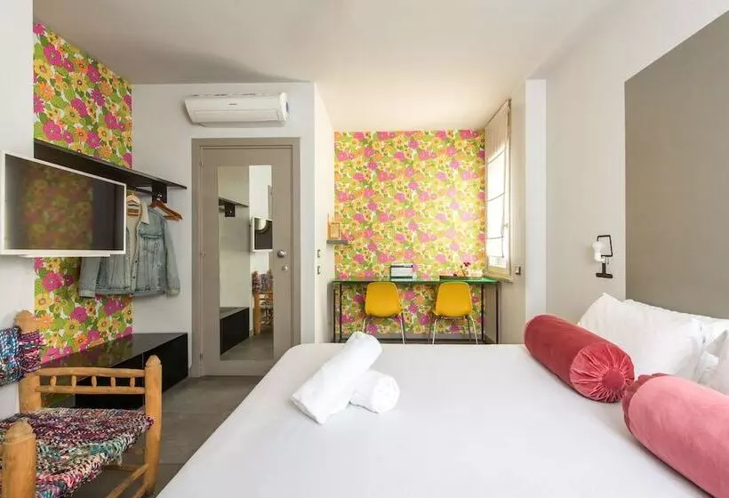 تختخواب و صبحانه Cassaro261