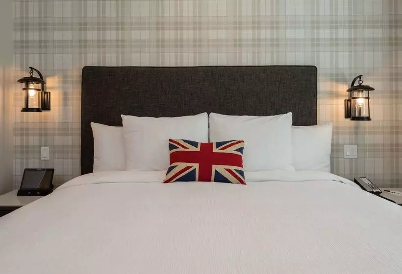 Aristocrat Hotel, Bw Signature Collection