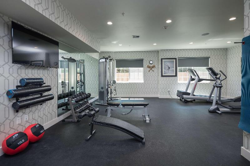 Aristocrat Hotel, Bw Signature Collection