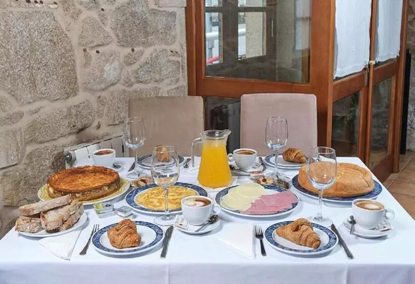 Hotelli Asador De Roxos Casa Albardonedo