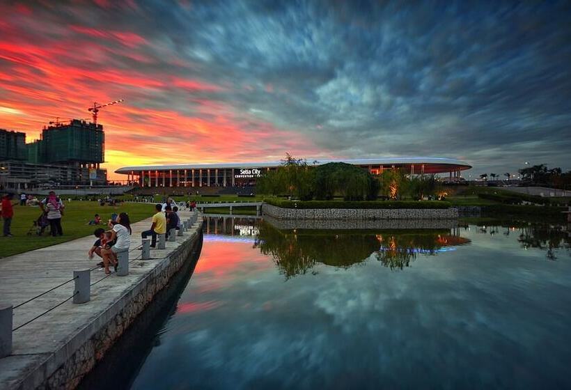 فندق De Houz   Trefoil Setia Alam Home Stay