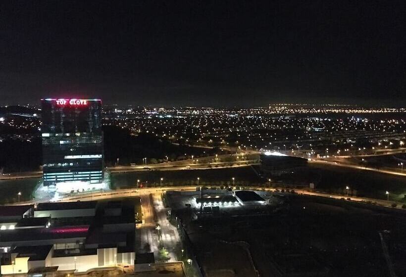 فندق De Houz   Trefoil Setia Alam Home Stay