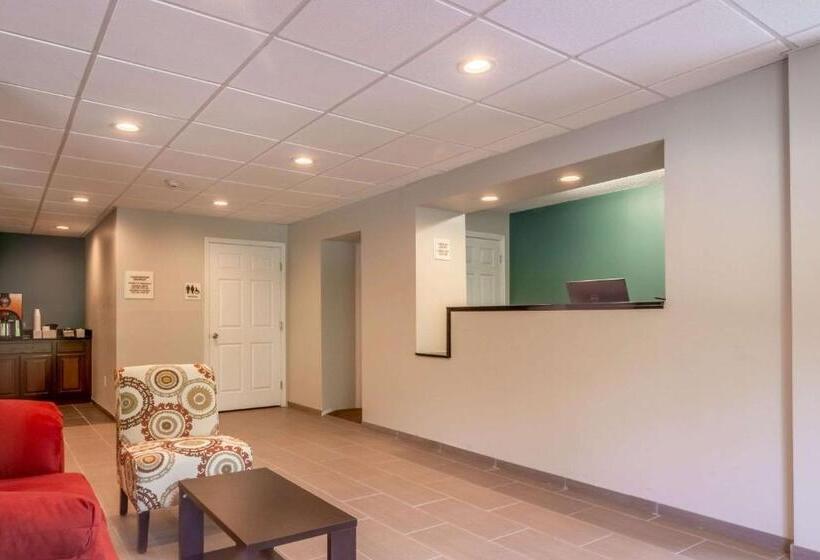 فندق Econo Lodge East Ridge