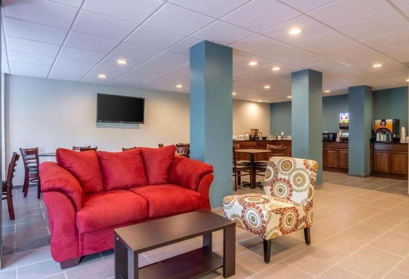 فندق Econo Lodge East Ridge