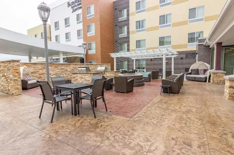 ホテル Fairfield Inn & Suites By Marriott St. Louis Westport