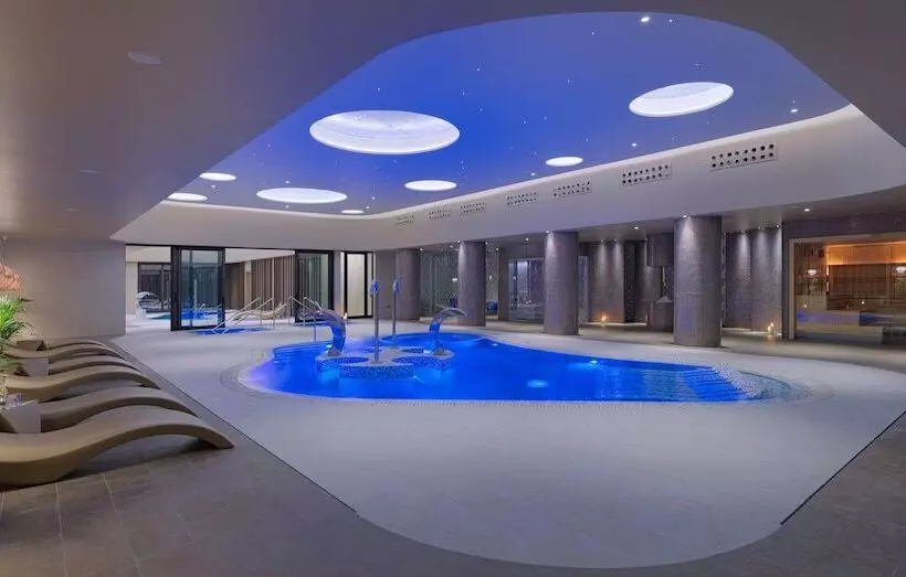 ホテル Gf Victoria