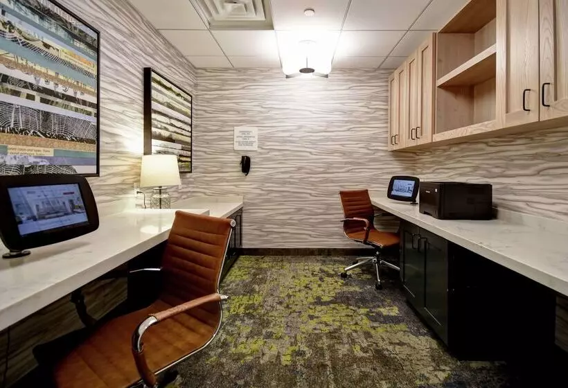 Hotelli Hilton Garden Inn Jackson