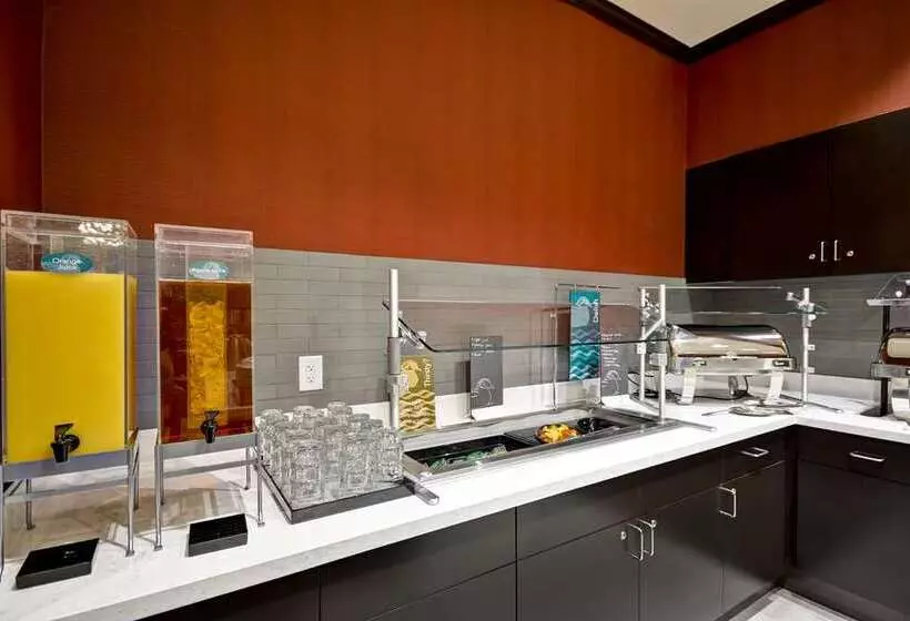 هتل Homewood Suites By Hilton Rocky Mount