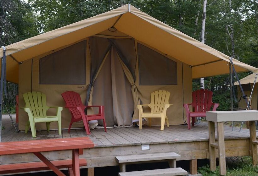 فندق Les Prets A Camper Du Camping Tadoussac