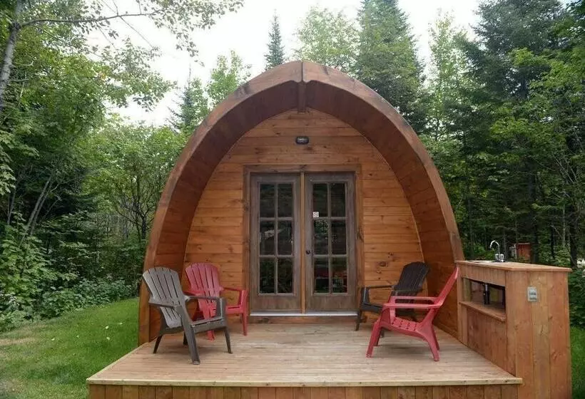 Hotelli Les Prets A Camper Du Camping Tadoussac