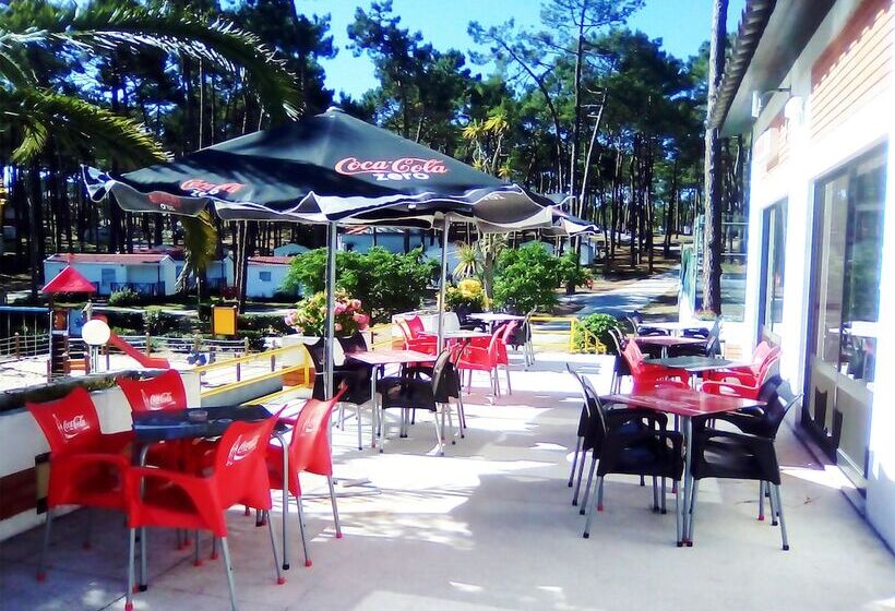 فندق Parque De Campismo Orbitur Valado