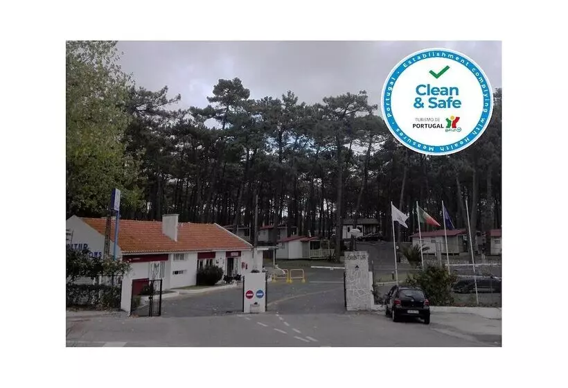 ホテル Parque De Campismo Orbitur Valado