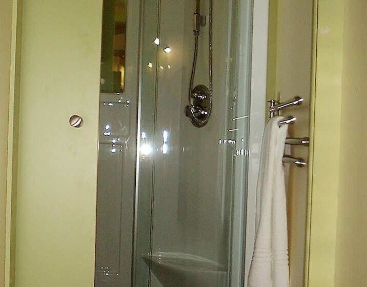 فندق Parque De Campismo Orbitur Valado