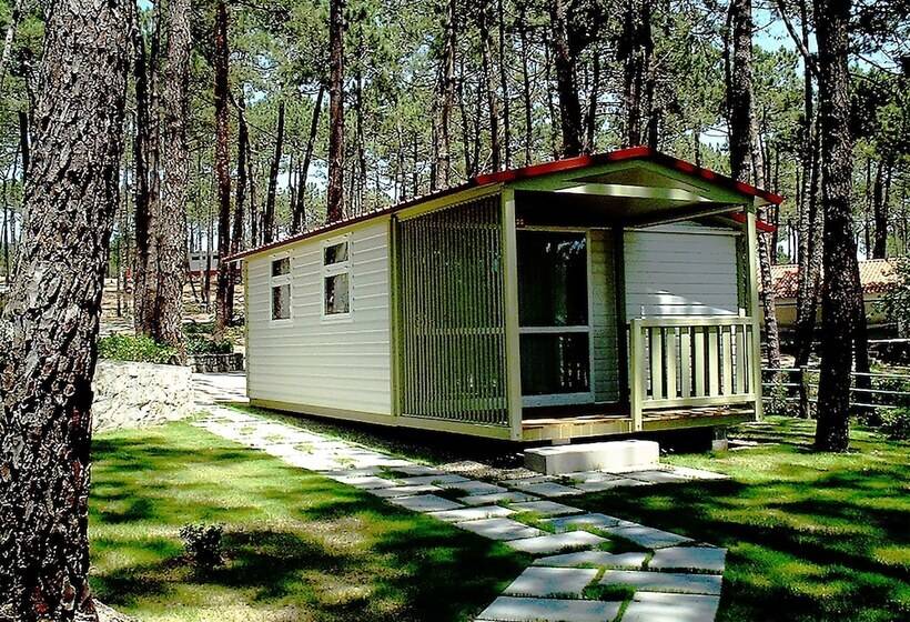 فندق Parque De Campismo Orbitur Valado