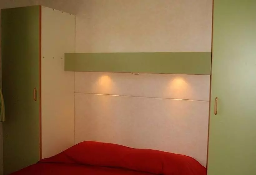 ホテル Parque De Campismo Orbitur Valado