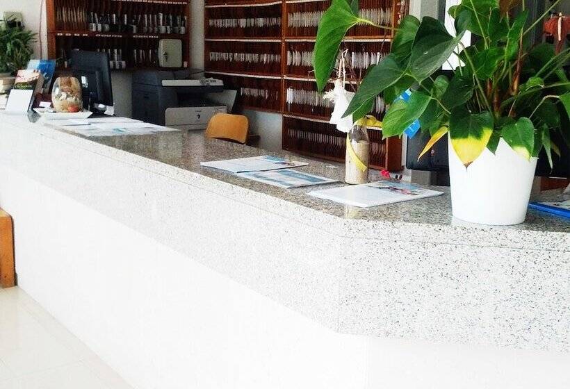 فندق Parque De Campismo Orbitur Valado