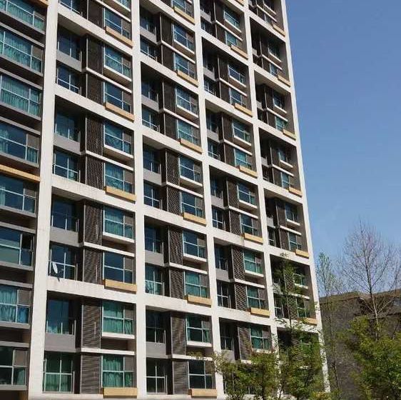 Yasmine Seasons Park Apartment