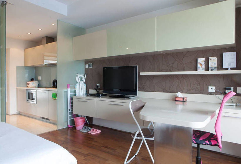 Yasmine Seasons Park Apartment