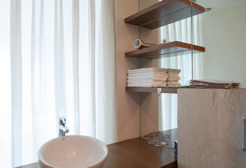 Yasmine Seasons Park Apartment