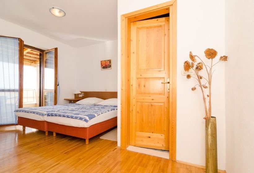 Apartments Matuå¡ko