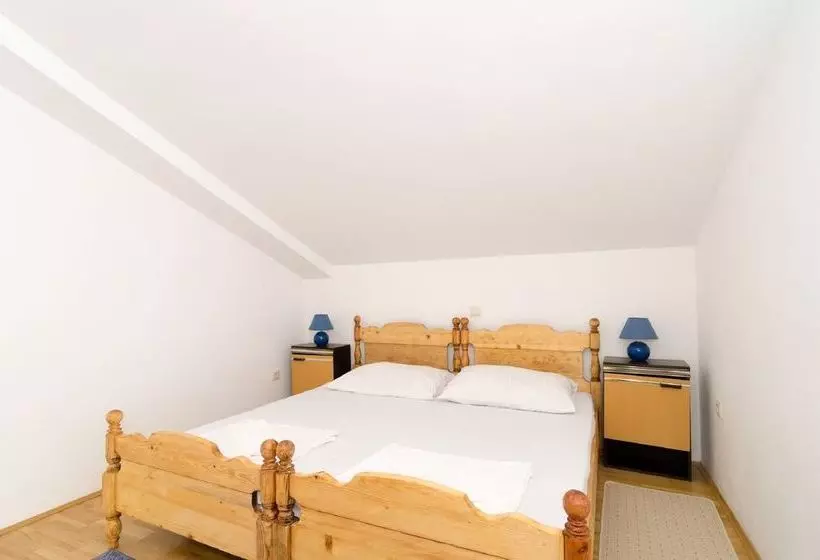 Apartments Matuå¡ko