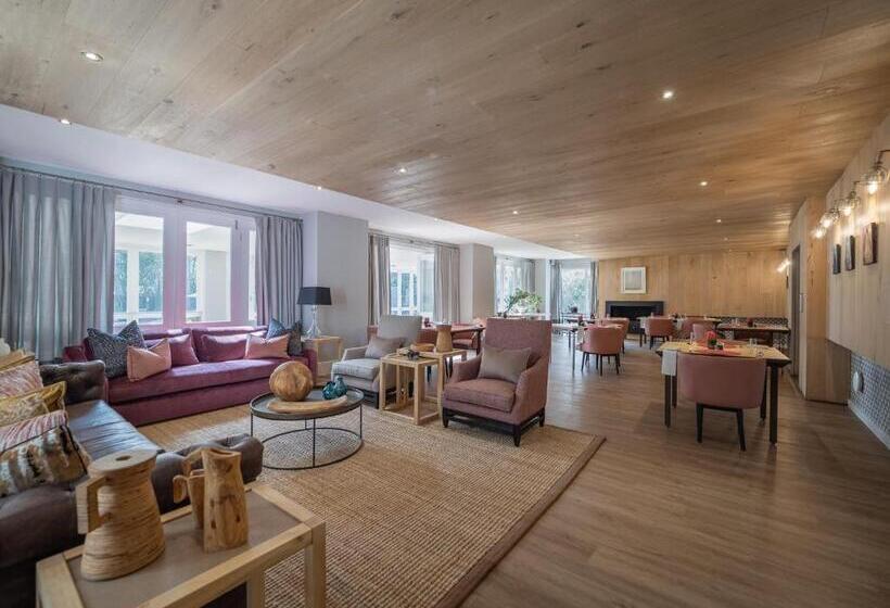 Atholplace Hotel & Villa