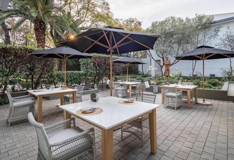 Atholplace Hotel & Villa