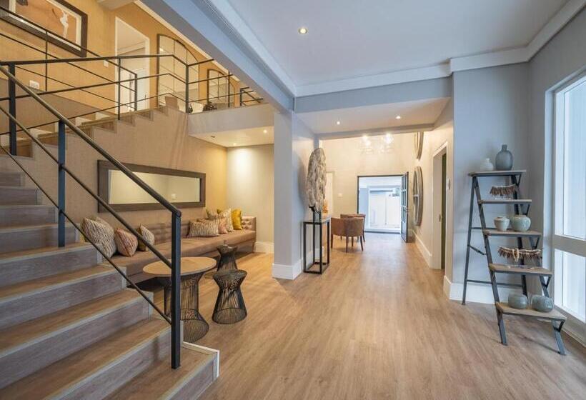 Atholplace Hotel & Villa