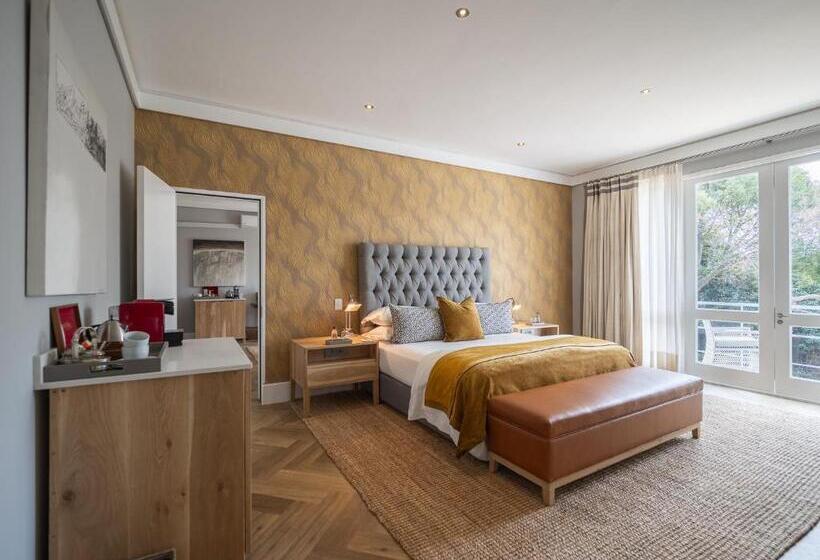 Atholplace Hotel & Villa