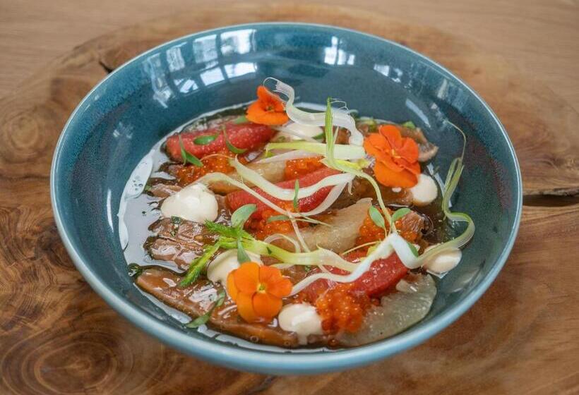 Atholplace Hotel & Villa